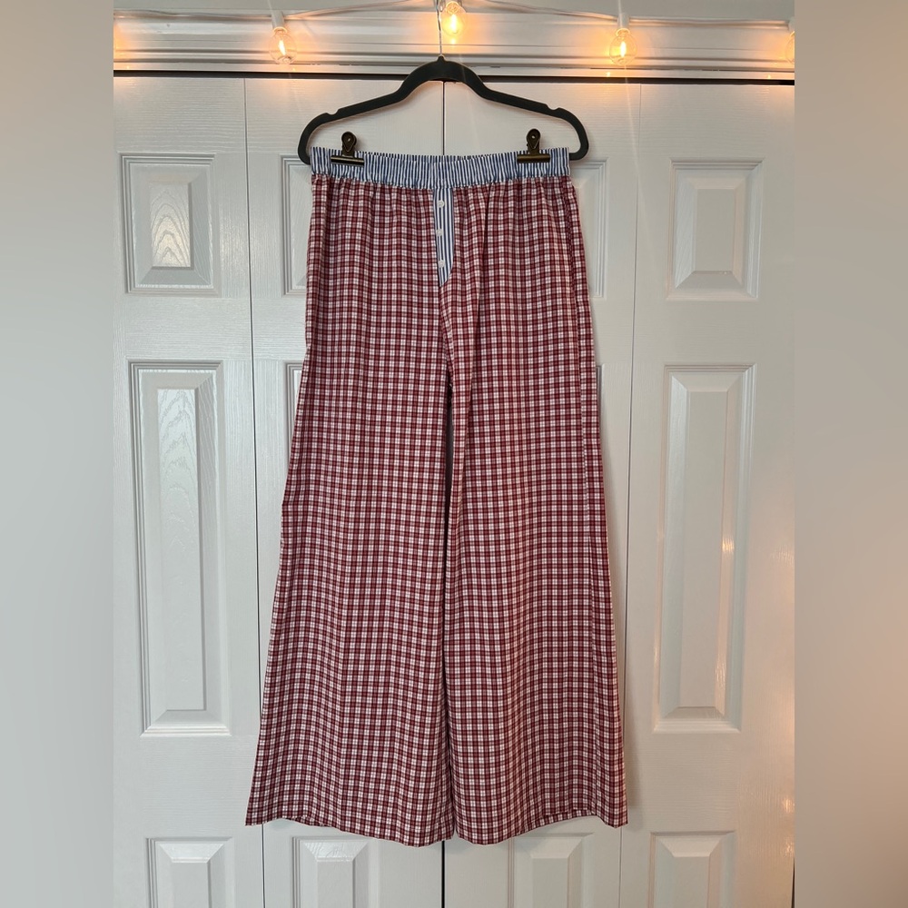 NWOT Cozy Red and Blue Checkered Plaid Pants Women’s L 🧸